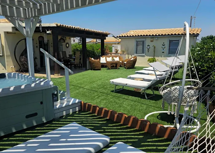 Agave Villa's Fronte Mare Villa *