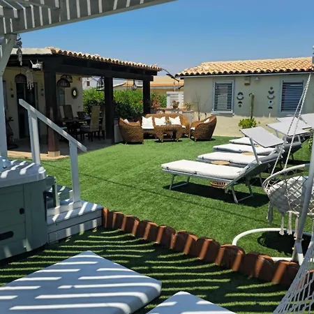 Agave Villa's Fronte Mare Villa *